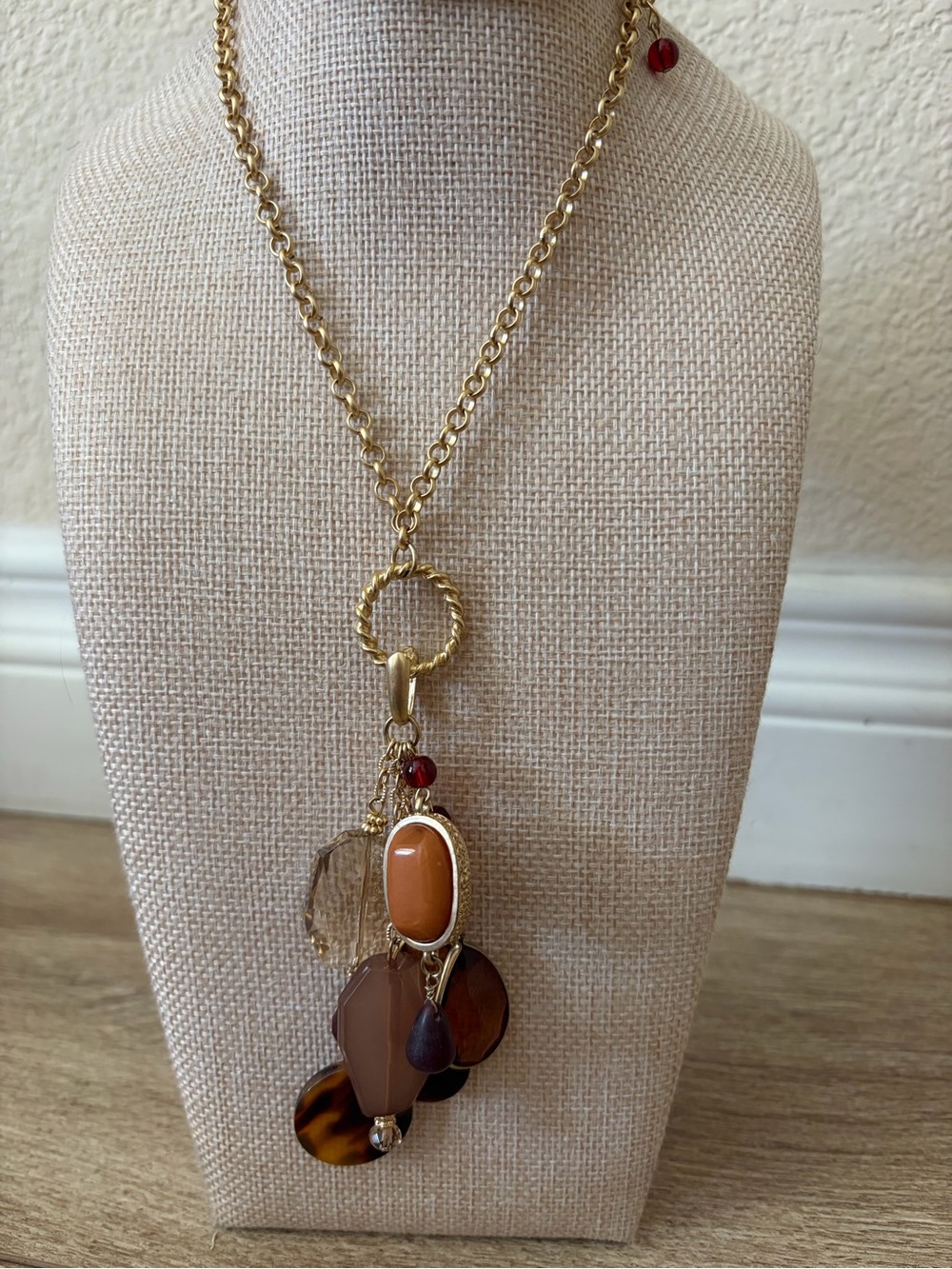 Chico’s Gold Pendant Necklace w/Orange & Brown Stone Accents~ matching earrings